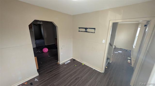 6713 Mcguire Street, Taylor, MI 48180