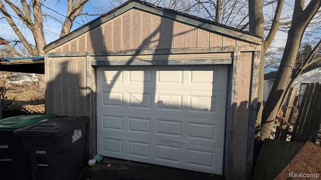 6713 Mcguire Street, Taylor, MI 48180