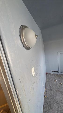 6713 Mcguire Street, Taylor, MI 48180