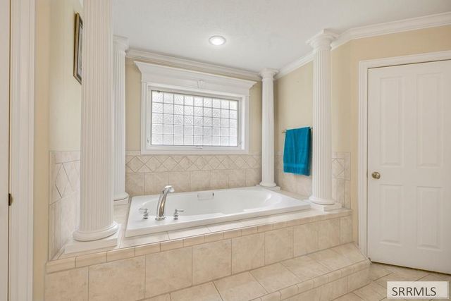 6644 S Ensenada Circle, Idaho Falls, ID 83406