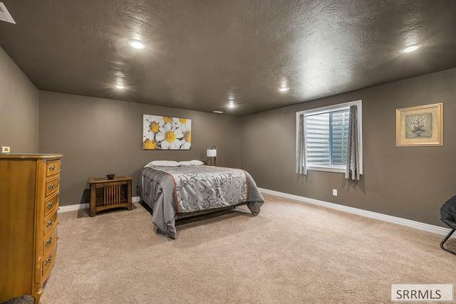 6644 S Ensenada Circle, Idaho Falls, ID 83406