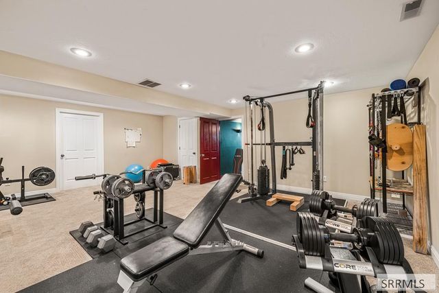 6644 S Ensenada Circle, Idaho Falls, ID 83406