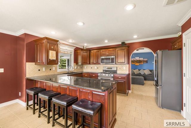 6644 S Ensenada Circle, Idaho Falls, ID 83406