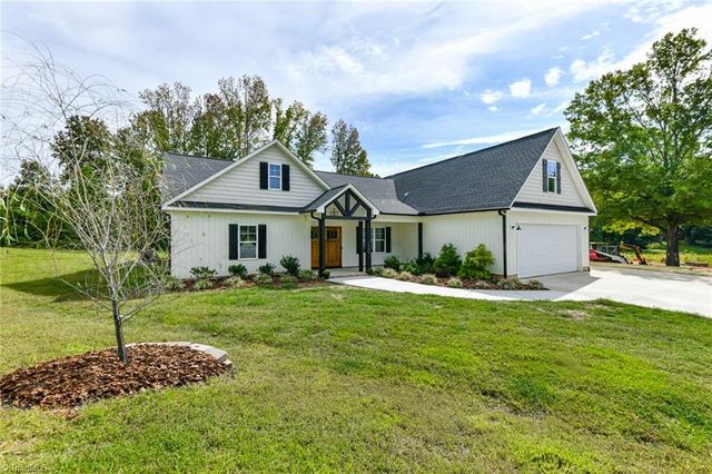 7900 Pate Drive, Oak Ridge, NC 27310