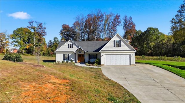 7900 Pate Drive, Oak Ridge, NC 27310