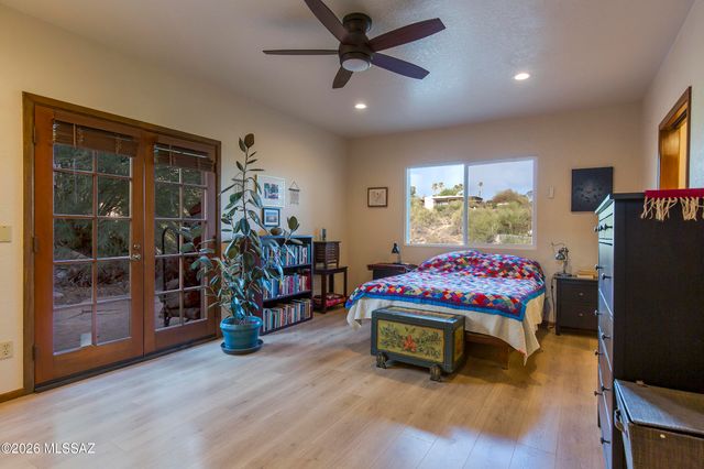 5066 N Placita Cholula, Tucson, AZ 85718