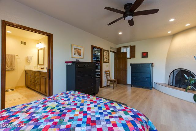 5066 N Placita Cholula, Tucson, AZ 85718