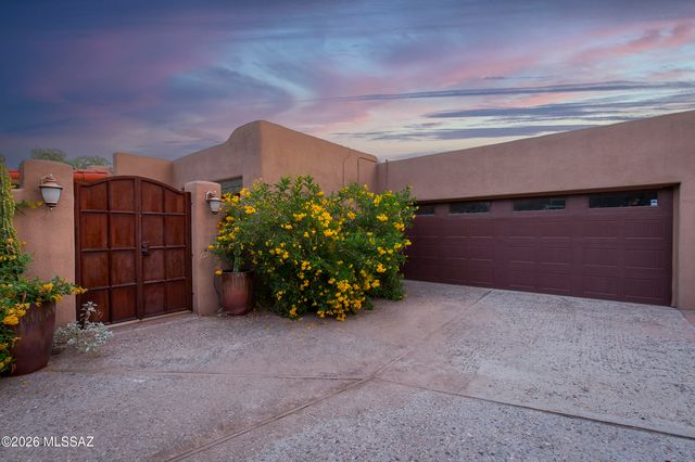5066 N Placita Cholula, Tucson, AZ 85718