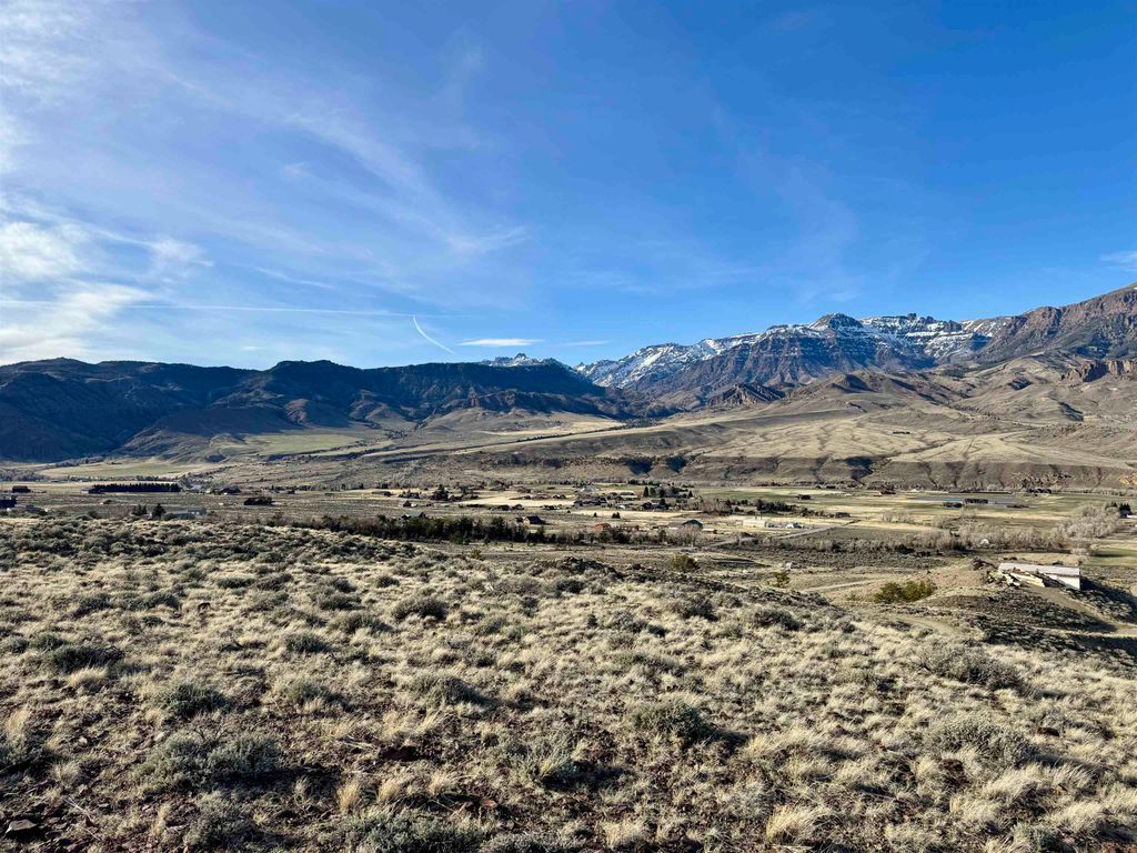 TBD Hawk Dr, Wapiti, WY 82450