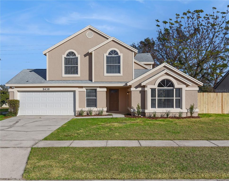 Image 2 of property listing at 5439 RED BONE LANE, Orlando, FL 32810