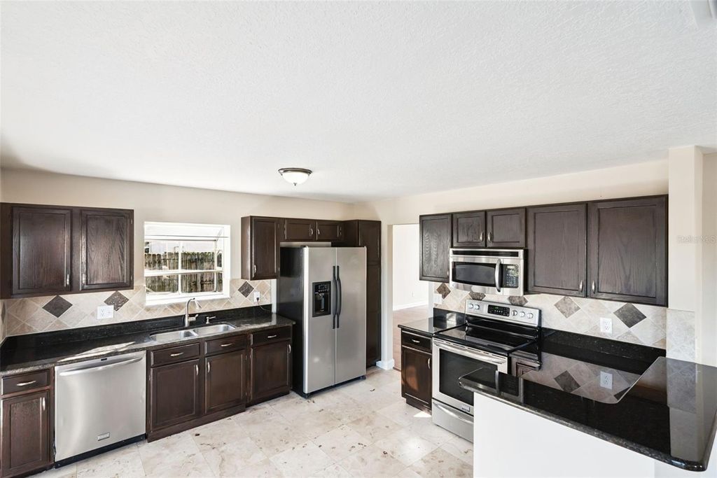 Image 17 of property listing at 5439 RED BONE LANE, Orlando, FL 32810