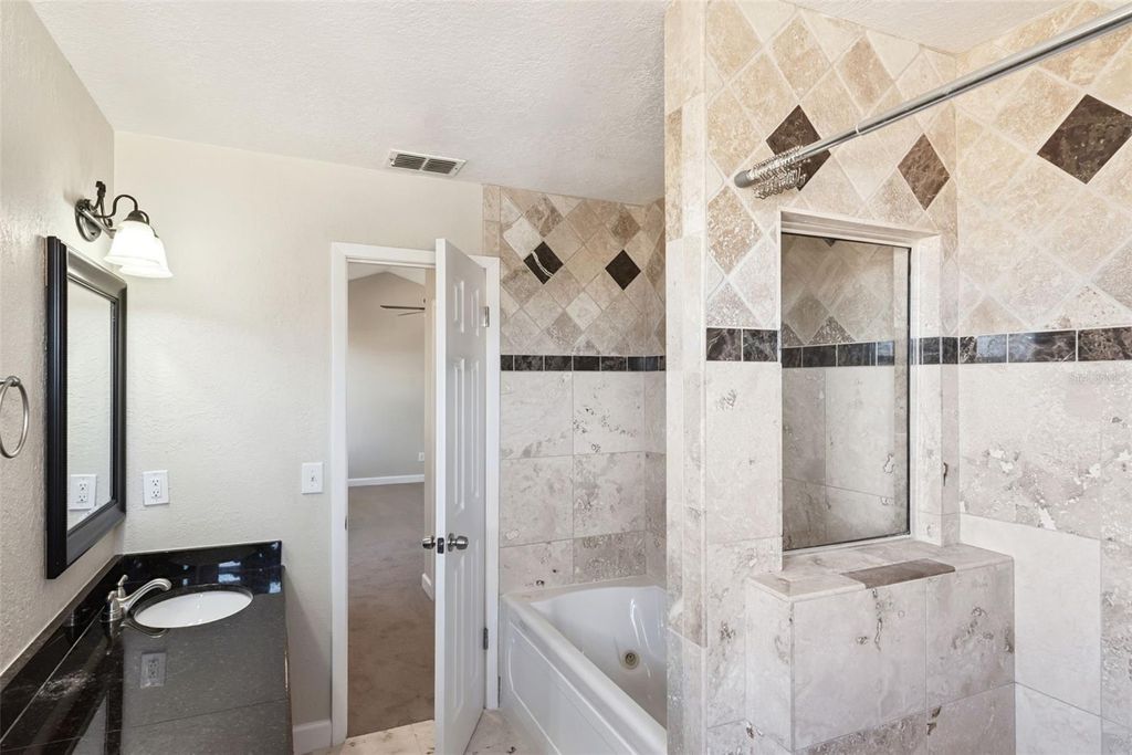 Image 25 of property listing at 5439 RED BONE LANE, Orlando, FL 32810