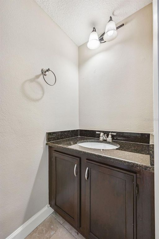 Image 9 of property listing at 5439 RED BONE LANE, Orlando, FL 32810