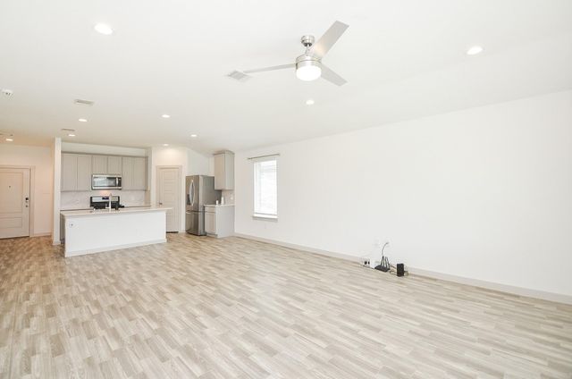 7823 Brushwood Drive, Rosharon, TX 77583