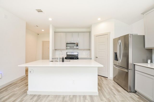7823 Brushwood Drive, Rosharon, TX 77583