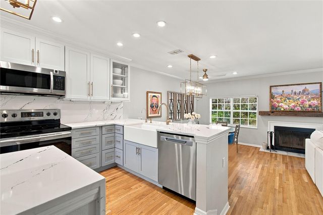 5222 S RUSSELL STREET 26, Tampa, FL 33611