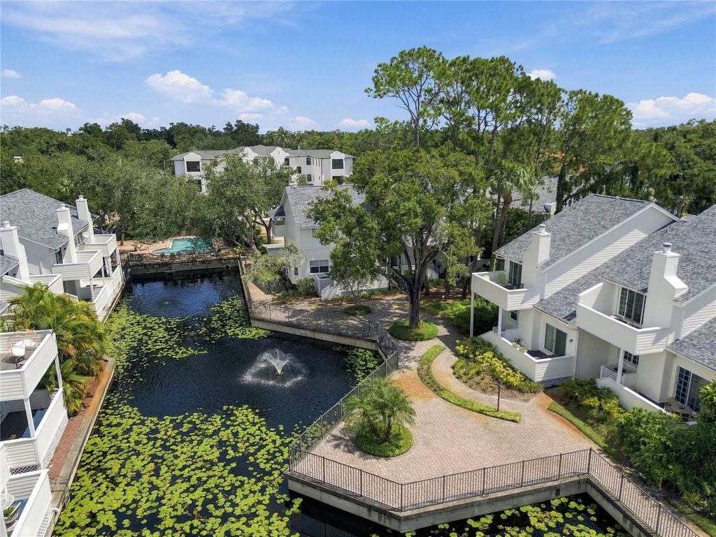 Image 66 of property listing at 5222 S RUSSELL STREET 26, Tampa, FL 33611