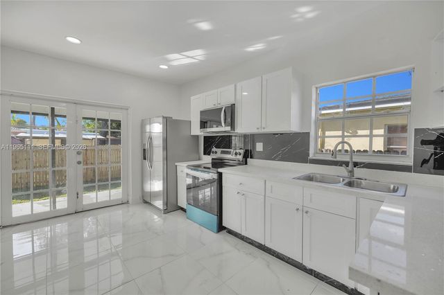 536 NW 25th Ave A, Miami, FL 33125