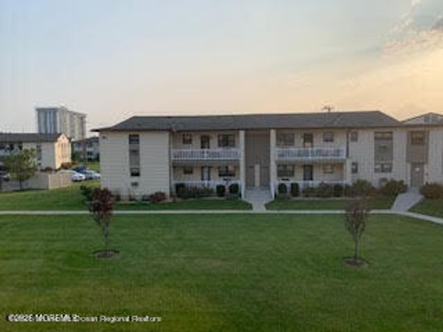 88 Wharfside Drive, Monmouth Beach, NJ 07750