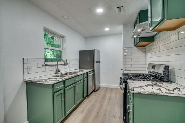 822 Milky Way, Garland, TX 75040