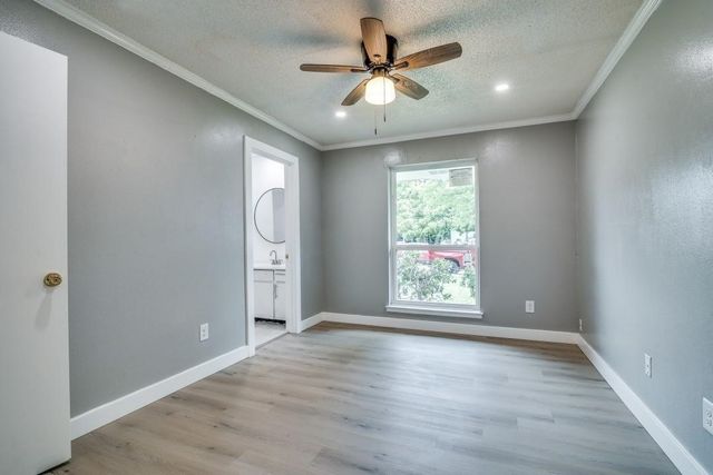 822 Milky Way, Garland, TX 75040