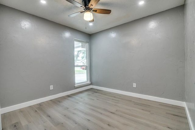 822 Milky Way, Garland, TX 75040