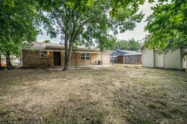 822 Milky Way, Garland, TX 75040