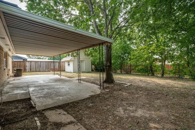 822 Milky Way, Garland, TX 75040