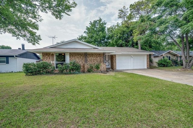 822 Milky Way, Garland, TX 75040