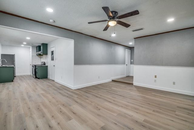 822 Milky Way, Garland, TX 75040