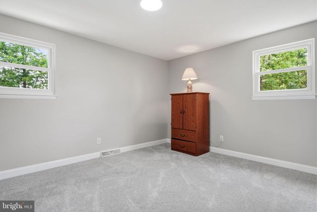 688 FAIRFIELD DR, Warminster, PA 18974