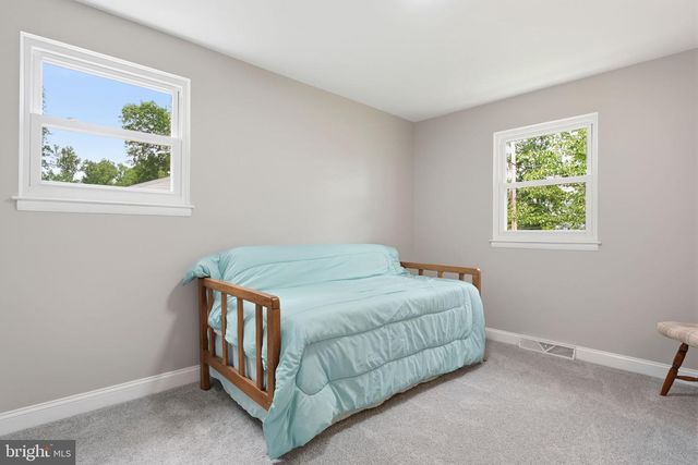 688 FAIRFIELD DR, Warminster, PA 18974