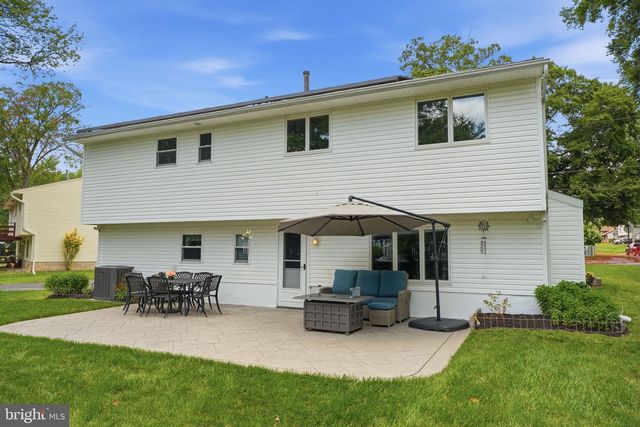 688 FAIRFIELD DR, Warminster, PA 18974