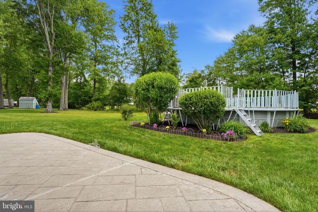 688 FAIRFIELD DR, Warminster, PA 18974