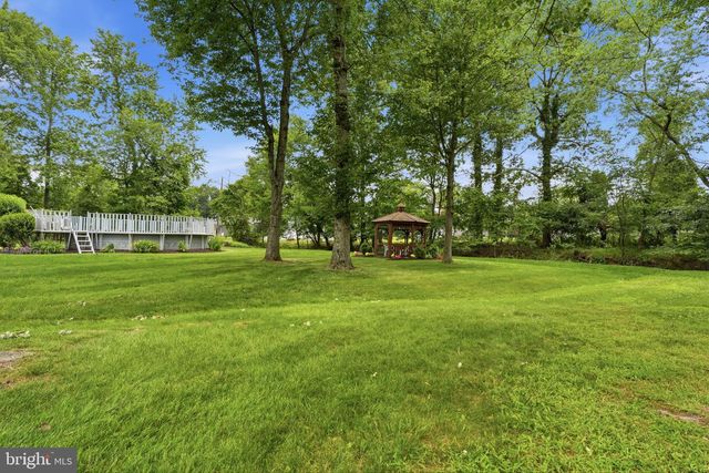 688 FAIRFIELD DR, Warminster, PA 18974