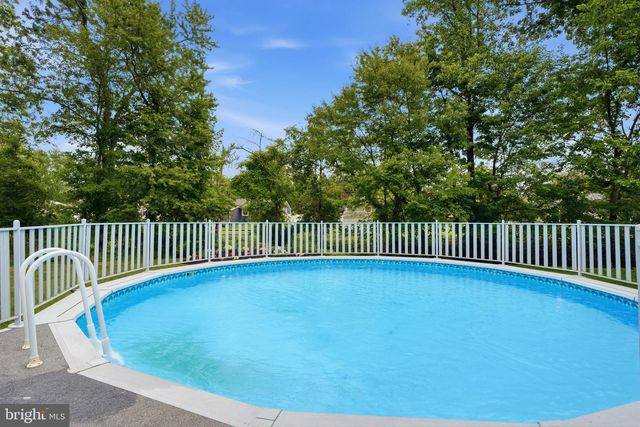 688 FAIRFIELD DR, Warminster, PA 18974