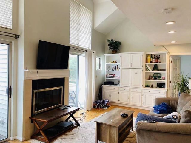 200 Falls Blvd D309, Quincy, MA 02169