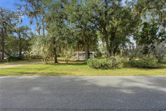 3932 COUNTY ROAD 507, Wildwood, FL 34785