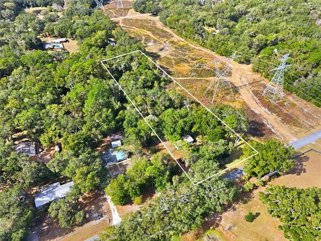 3932 COUNTY ROAD 507, Wildwood, FL 34785