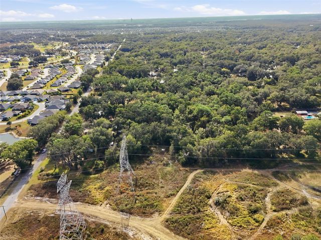 3932 COUNTY ROAD 507, Wildwood, FL 34785