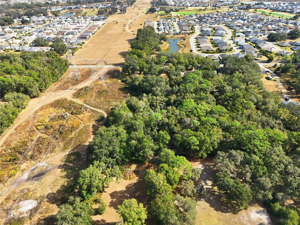 3932 COUNTY ROAD 507, Wildwood, FL 34785