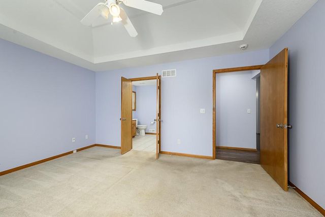 2502 N 100th Terrace, Kansas City, KS 66109