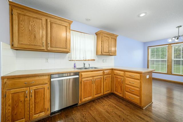 2502 N 100th Terrace, Kansas City, KS 66109