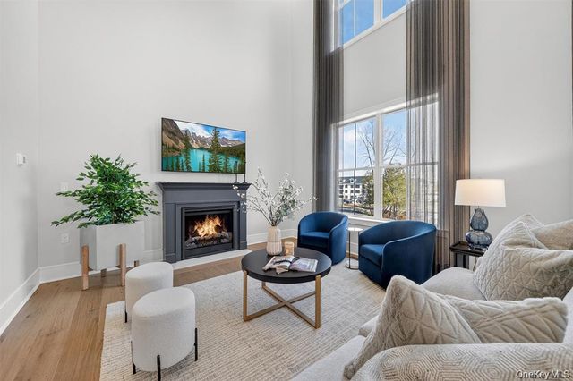 1822 Soundview Court, Yorktown Heights, NY 10598