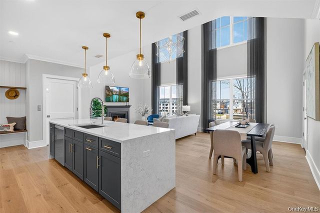 1822 Soundview Court, Yorktown Heights, NY 10598