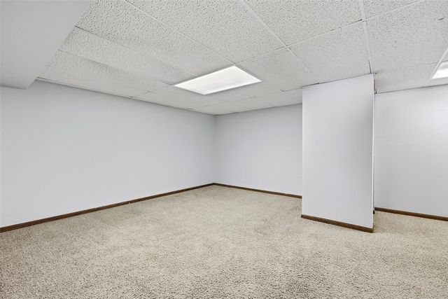 1100 18th Street NW, Cedar Rapids, IA 52404