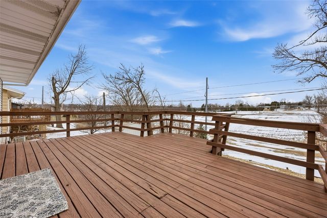 1100 18th Street NW, Cedar Rapids, IA 52404