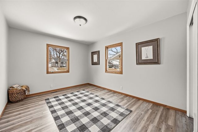 1100 18th Street NW, Cedar Rapids, IA 52404