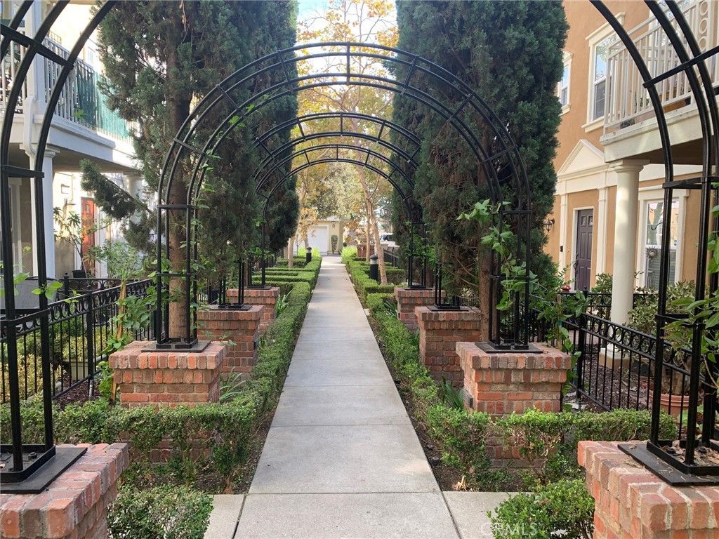 15213 Lafayette, Tustin, CA 92782