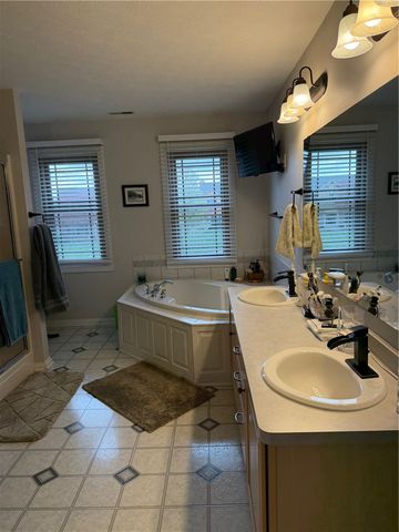 1629 Sunnington Grove Drive, Washington Twp, OH 45458